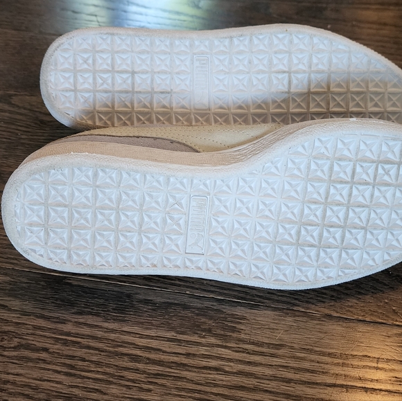 Brand New Puma Womens size 6 blue and white suede sneakers - Picture 4 of 16